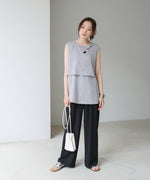 レイヤード風ノースリーブブラウス