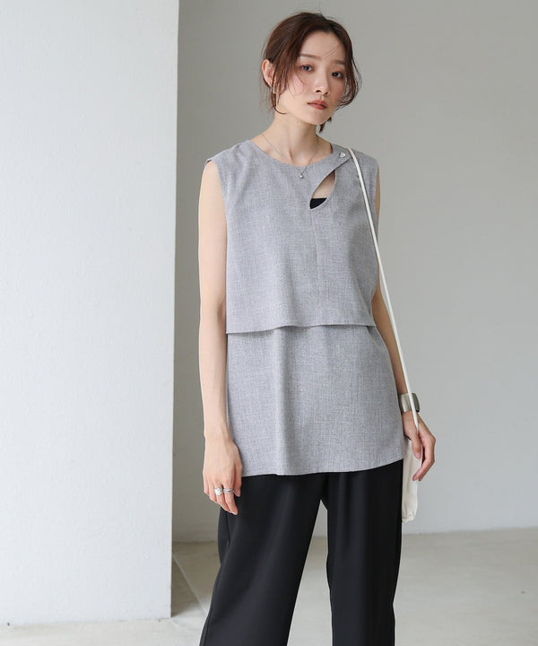 レイヤード風ノースリーブブラウス