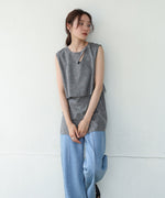 レイヤード風ノースリーブブラウス