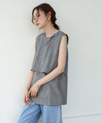 レイヤード風ノースリーブブラウス