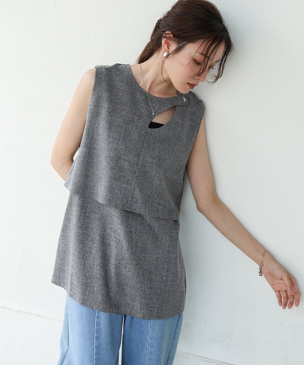 レイヤード風ノースリーブブラウス