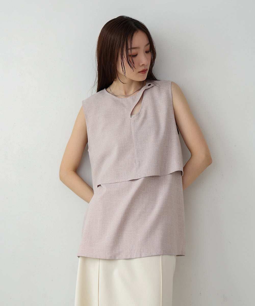 レイヤード風ノースリーブブラウス