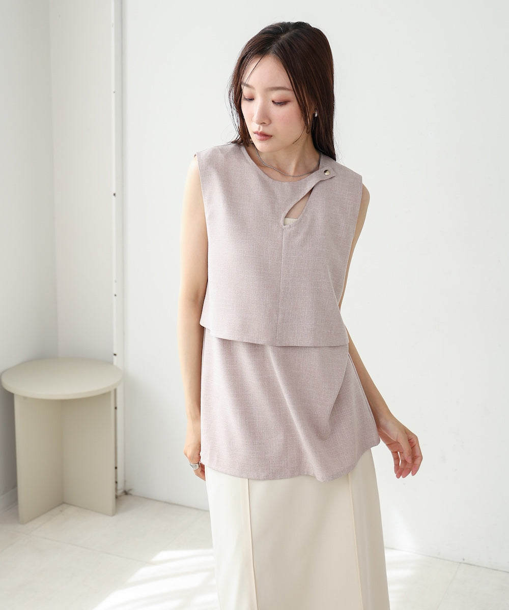 レイヤード風ノースリーブブラウス