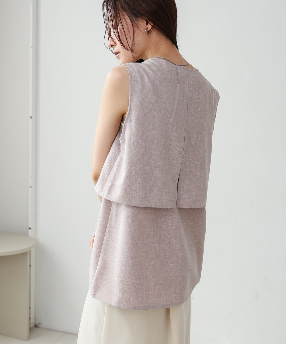 レイヤード風ノースリーブブラウス