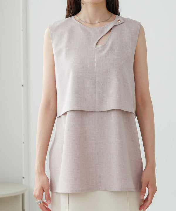 レイヤード風ノースリーブブラウス