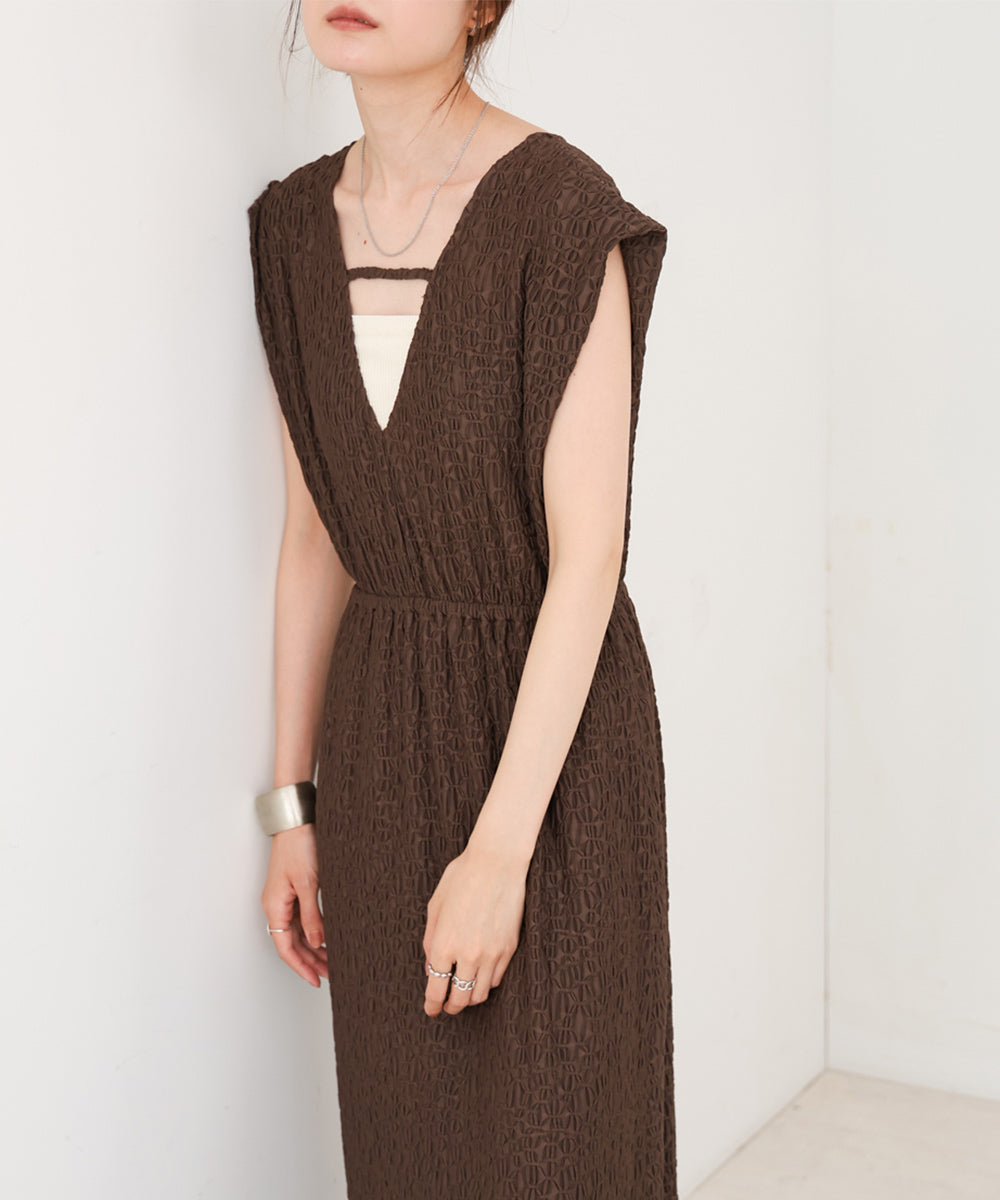 【選べる】【低身長向けサイズあり】前後２ＷＡＹウェーブ柄シュシュ付ワンピース・オールインワン