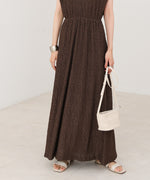 【選べる】【低身長向けサイズあり】前後２ＷＡＹウェーブ柄シュシュ付ワンピース・オールインワン