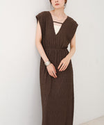 【選べる】【低身長向けサイズあり】前後２ＷＡＹウェーブ柄シュシュ付ワンピース・オールインワン