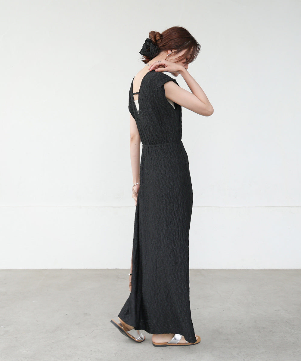 【選べる】【低身長向けサイズあり】前後２ＷＡＹウェーブ柄シュシュ付ワンピース・オールインワン