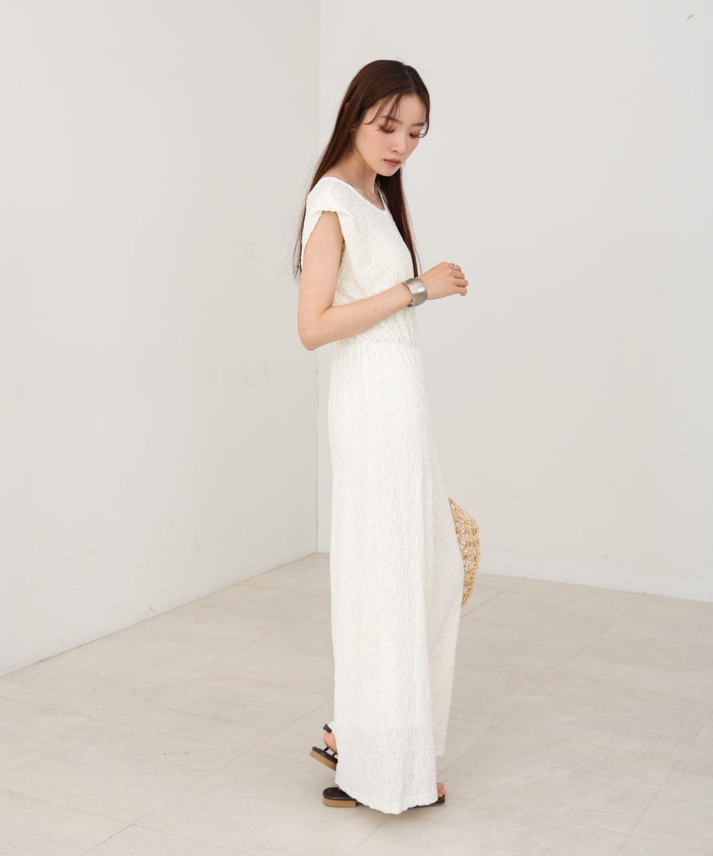 【選べる】【低身長向けサイズあり】前後２ＷＡＹウェーブ柄シュシュ付ワンピース・オールインワン