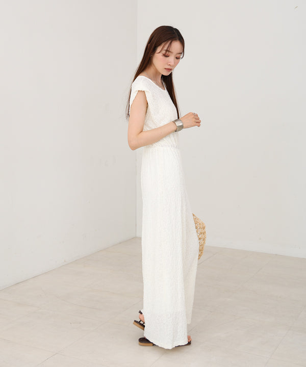 【選べる】【低身長向けサイズあり】前後２ＷＡＹウェーブ柄シュシュ付ワンピース・オールインワン