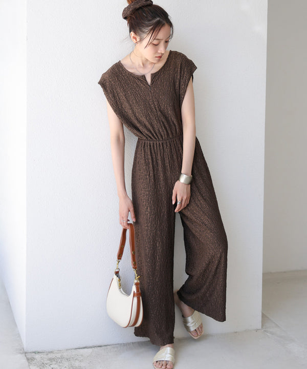 【選べる】【低身長向けサイズあり】前後２ＷＡＹウェーブ柄シュシュ付ワンピース・オールインワン