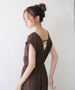 【選べる】【低身長向けサイズあり】前後２ＷＡＹウェーブ柄シュシュ付ワンピース・オールインワン