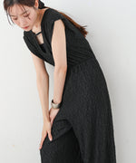 【選べる】【低身長向けサイズあり】前後２ＷＡＹウェーブ柄シュシュ付ワンピース・オールインワン