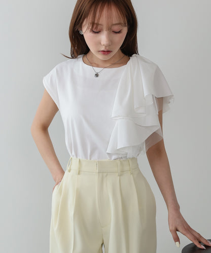 イレヘムラッフルデザインカットソー