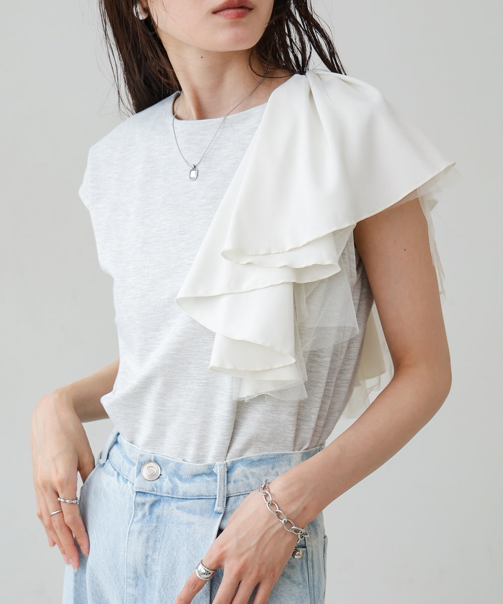 イレヘムラッフルデザインカットソー