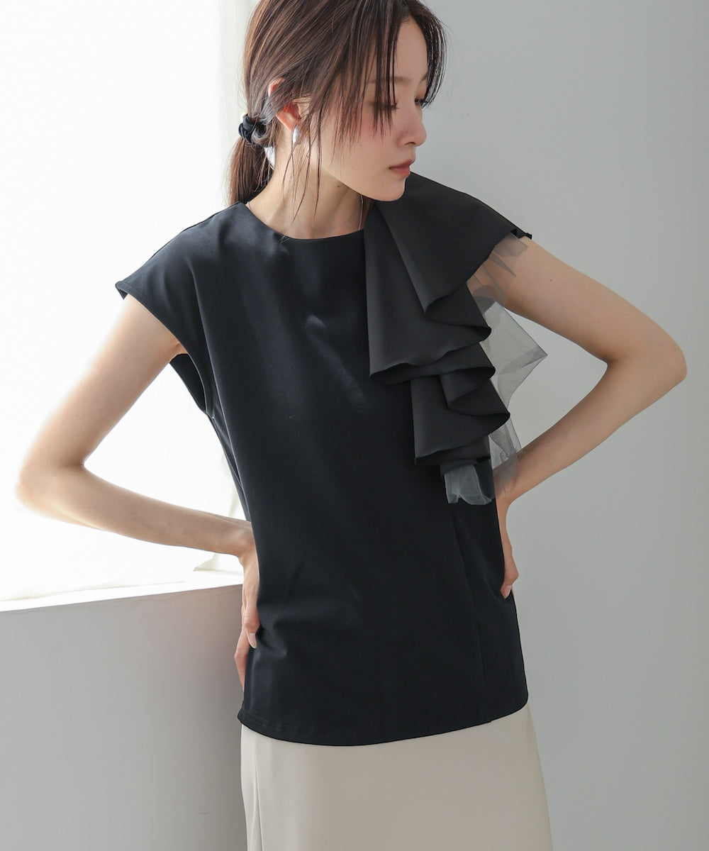 イレヘムラッフルデザインカットソー