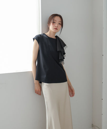 イレヘムラッフルデザインカットソー