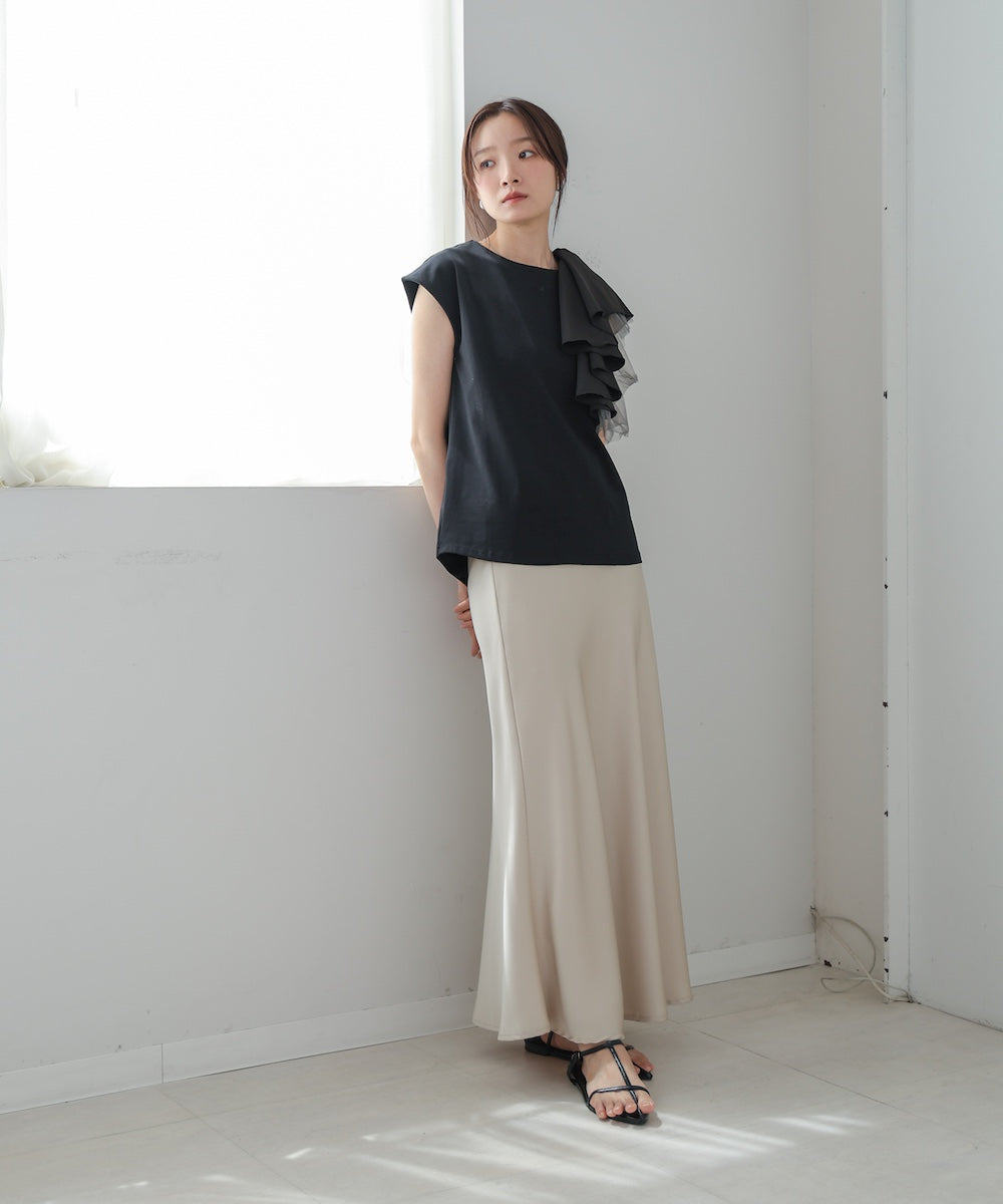 イレヘムラッフルデザインカットソー