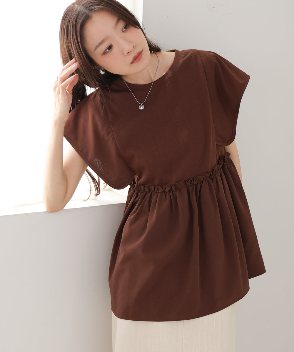スクエアーショルダーペプラムトップス