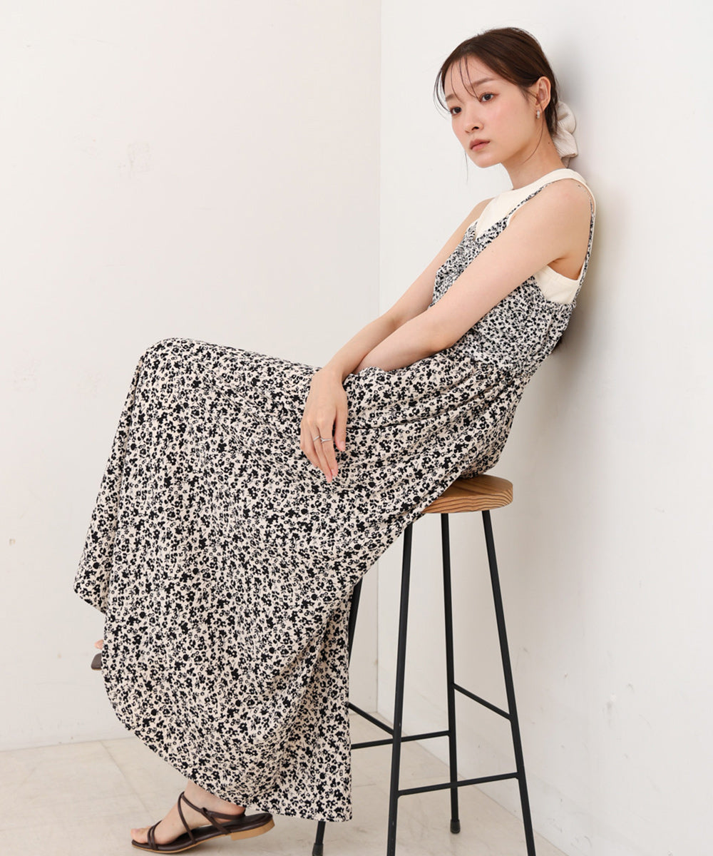 S・Mサイズ展開】リトルフラワーシャーリングキャミワンピース – Bab