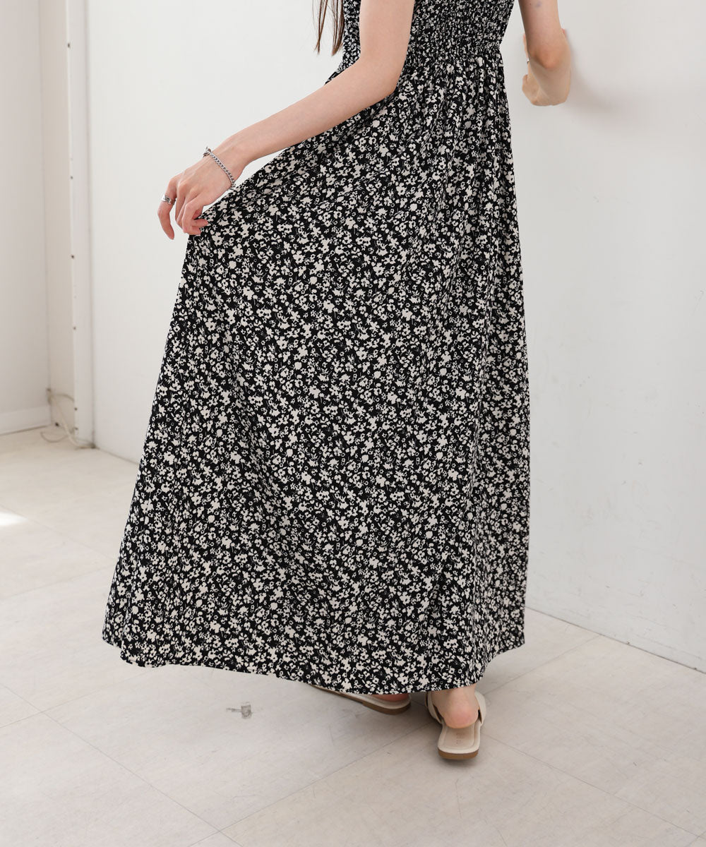 【S・Mサイズ展開】リトルフラワーシャーリングキャミワンピース