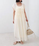 【S・Mサイズ展開】Ｖネックギャザーリボンワンピース