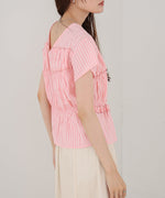 フレンチスリーブギャザーフリルブラウス