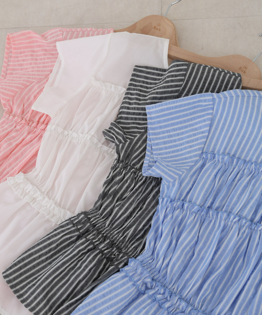 フレンチスリーブギャザーフリルブラウス