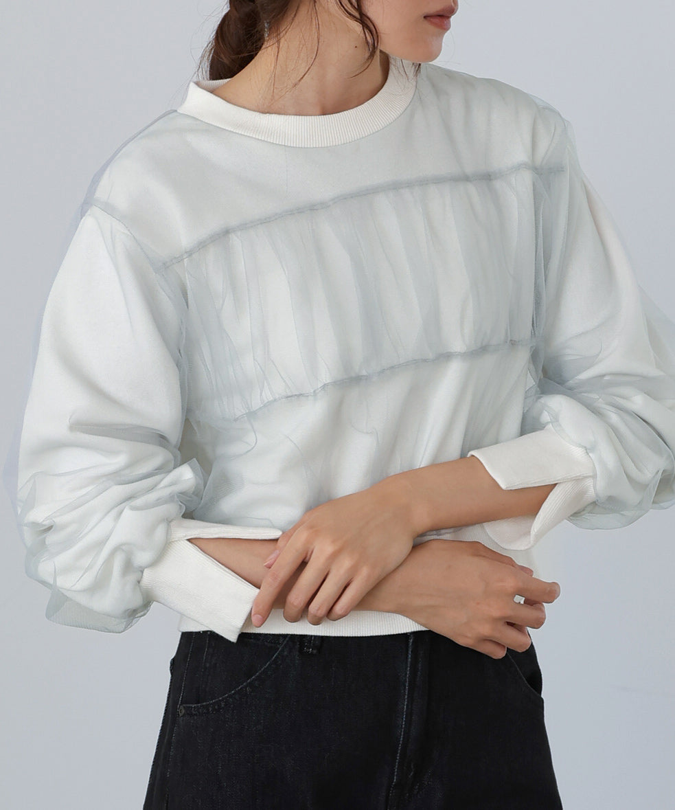 ショート丈チュールレイヤードスウェット