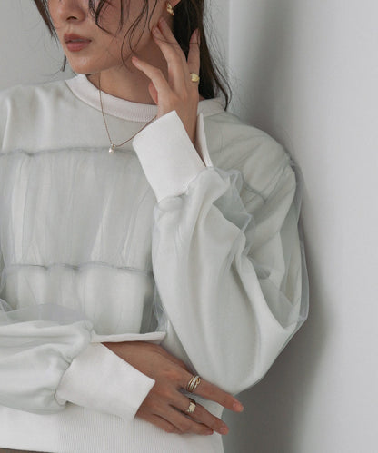 ショート丈チュールレイヤードスウェット