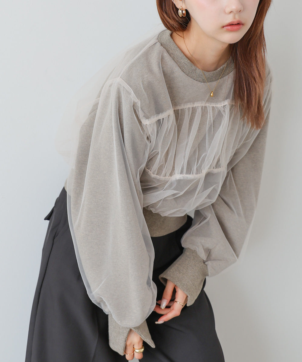 ショート丈チュールレイヤードスウェット