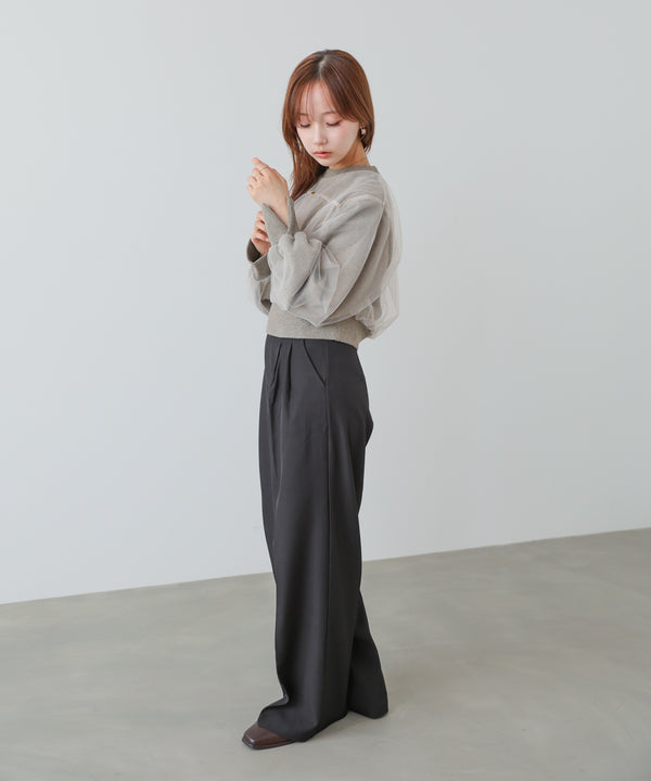 ショート丈チュールレイヤードスウェット