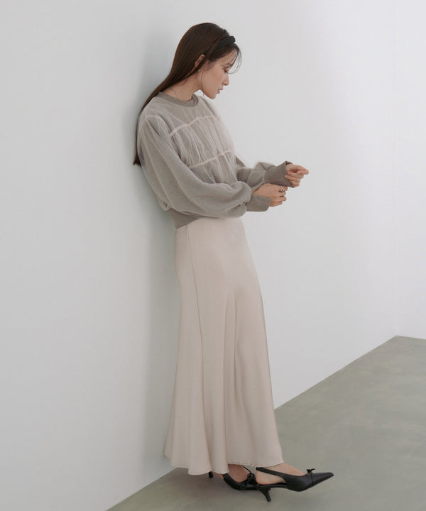 ショート丈チュールレイヤードスウェット