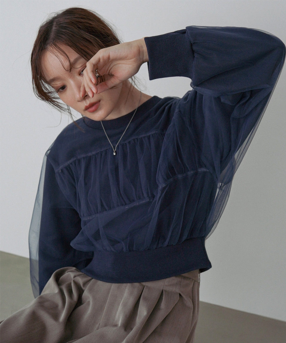 ショート丈チュールレイヤードスウェット