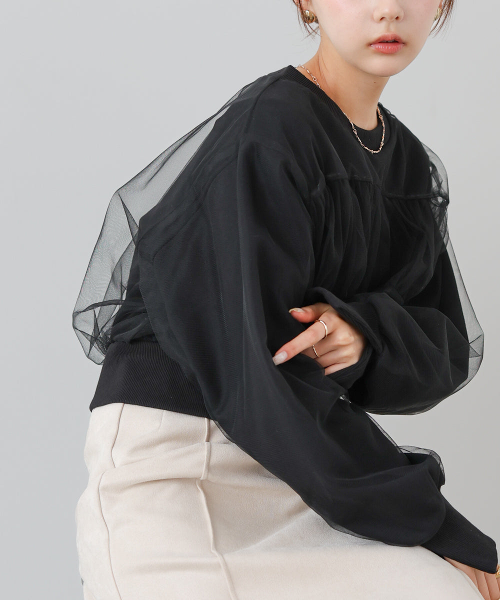 ショート丈チュールレイヤードスウェット