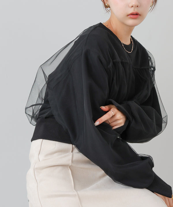 ショート丈チュールレイヤードスウェット