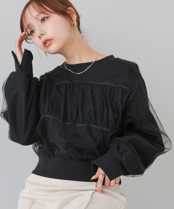 ショート丈チュールレイヤードスウェット