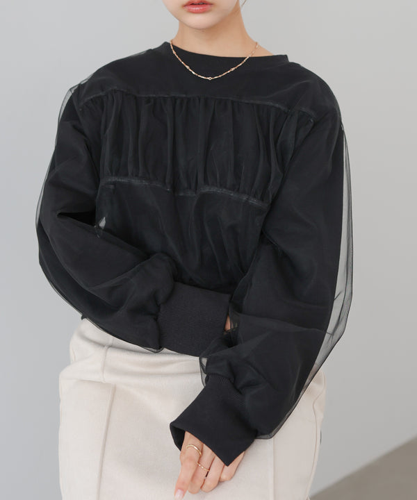 ショート丈チュールレイヤードスウェット