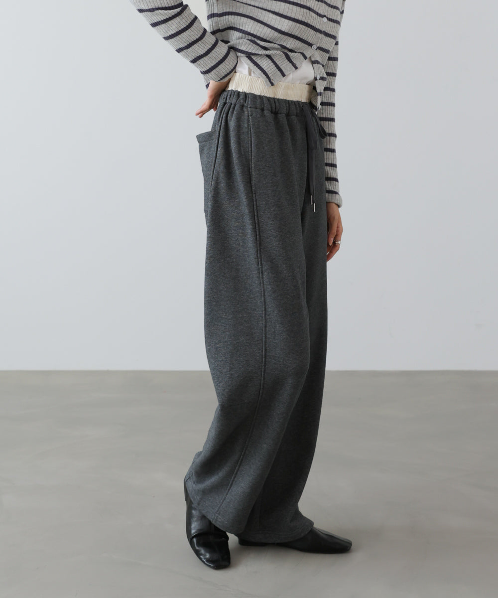 カーブシルエットスウェットパンツ