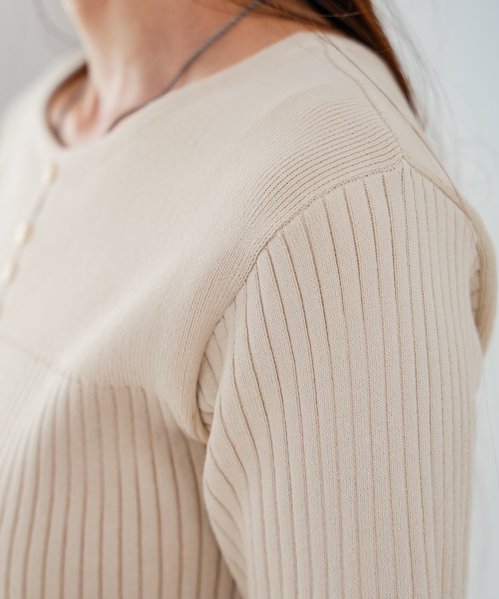 前後2WAYホールデザインニットトップス