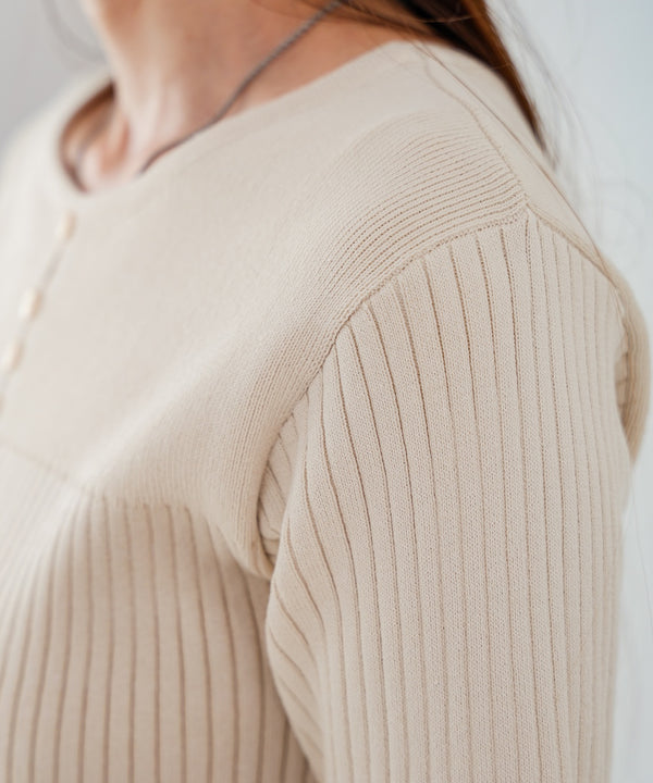 前後2WAYホールデザインニットトップス