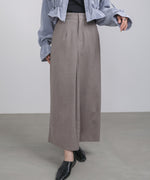 フロントタックＩラインスカート