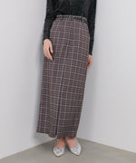 フロントタックＩラインスカート