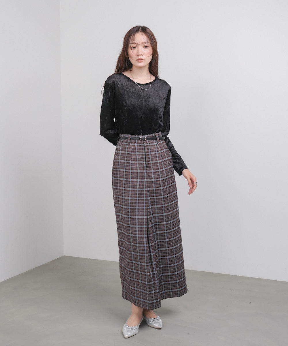 フロントタックＩラインスカート