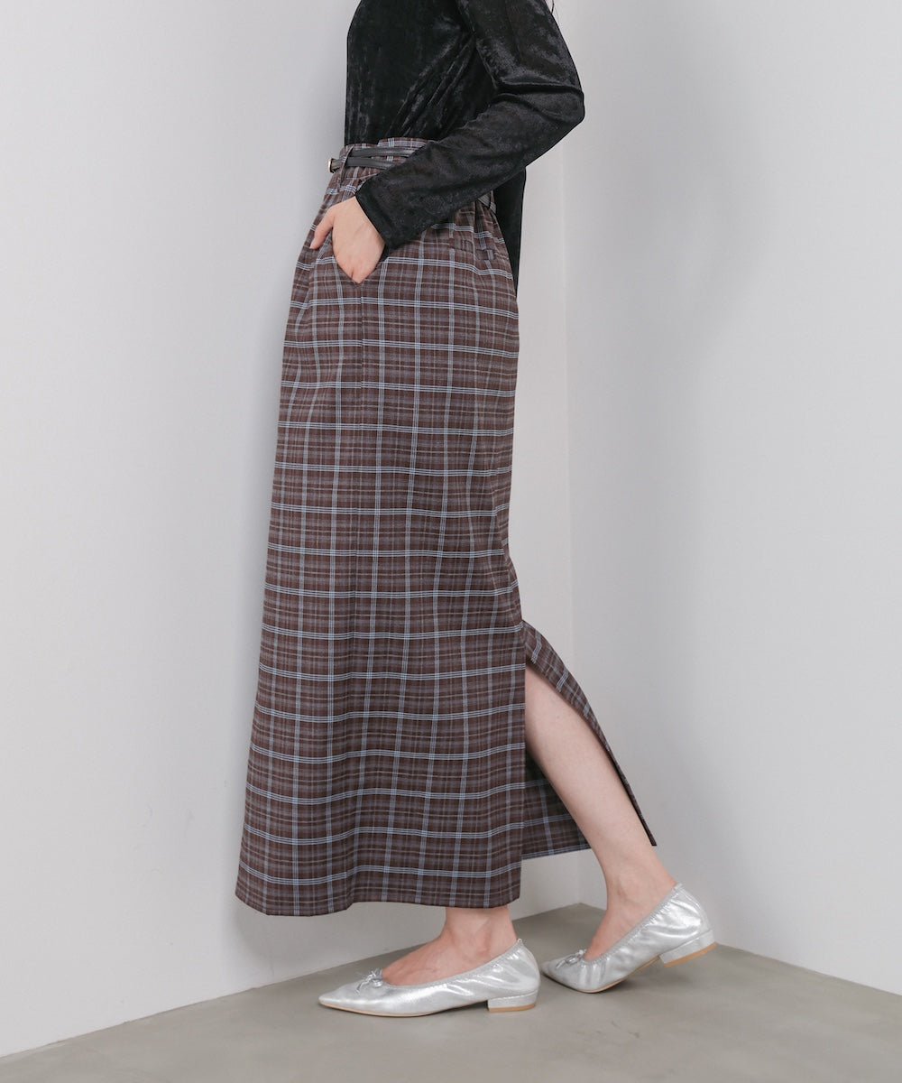 フロントタックＩラインスカート