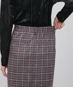 フロントタックＩラインスカート