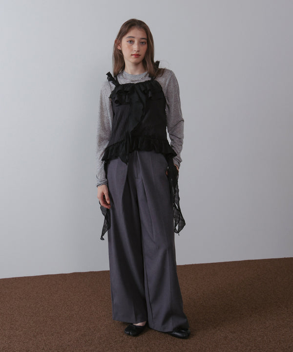 ラッフルフリルキャミソール