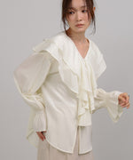 ダブルラッフルカラーブラウス