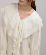 ダブルラッフルカラーブラウス